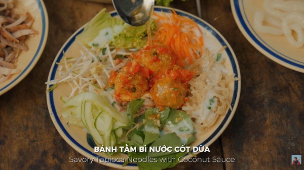 Chàng trai khiến nhiều người 'bụng réo' lúc nửa đêm với các clip món ngon miền Tây Chàng trai khiến nhiều người 'bụng réo' lúc nửa đêm với các clip món ngon miền Tây
