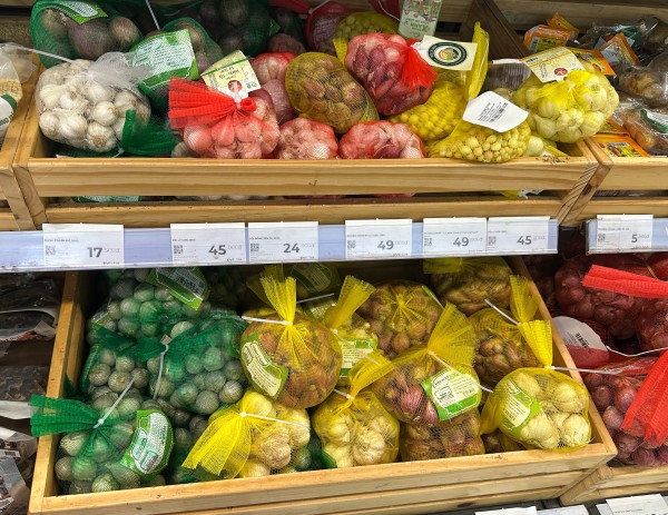 Chi 353 tỉ/tháng ăn tỏi nhập khẩu, vì sao người Việt chuộng tỏi Trung Quốc? Chi 353 tỉ/tháng ăn tỏi nhập khẩu, vì sao người Việt chuộng tỏi Trung Quốc?