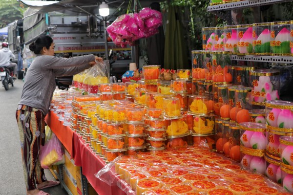 Chợ Lớn có chợ độc lạ chỉ 'xuất hiện' khi tết đến: Có gì hấp dẫn? Chợ Lớn có chợ độc lạ chỉ 'xuất hiện' khi tết đến: Có gì hấp dẫn?