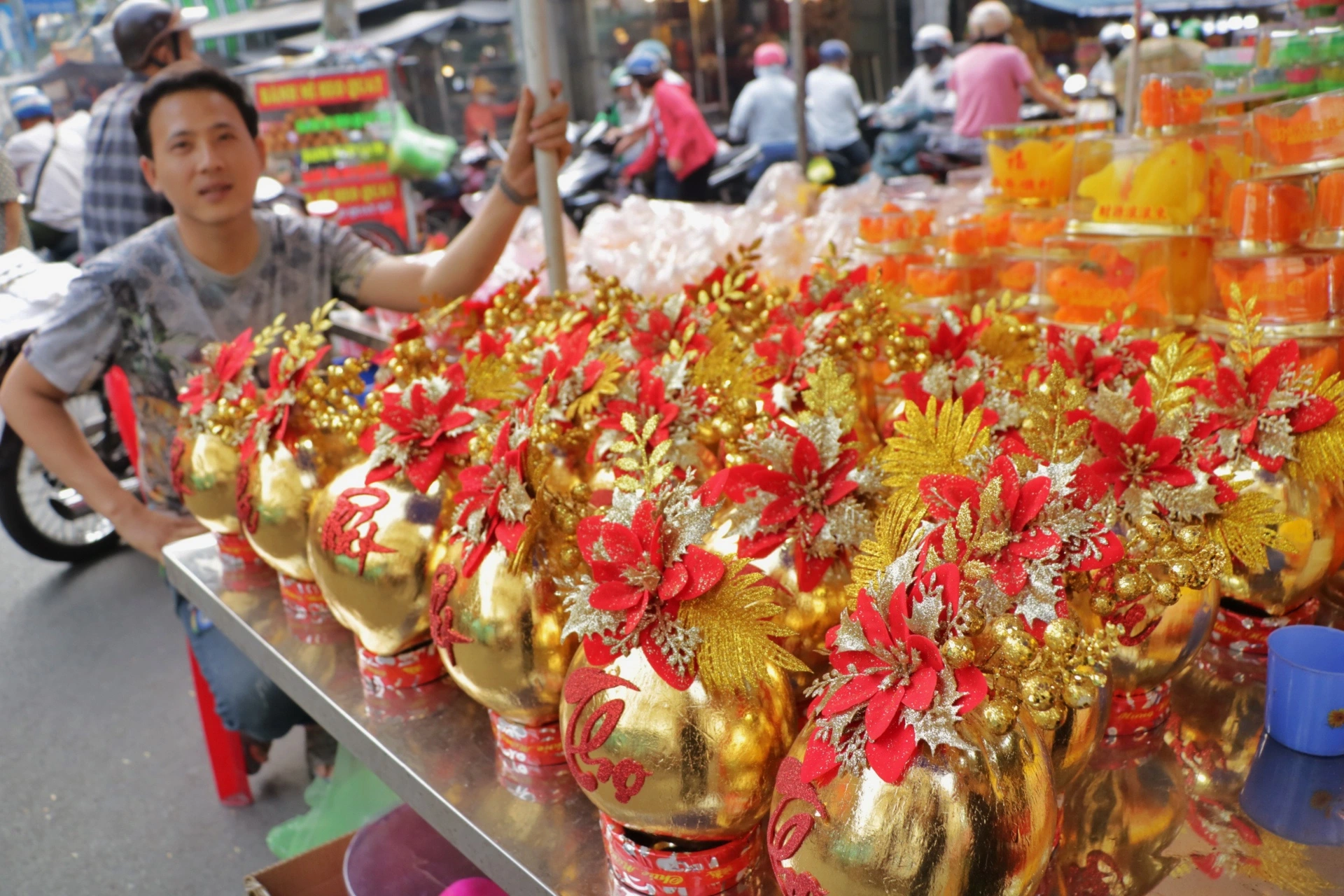 Chợ Lớn có chợ độc lạ chỉ 'xuất hiện' khi tết đến: Có gì hấp dẫn? Chợ Lớn có chợ độc lạ chỉ 'xuất hiện' khi tết đến: Có gì hấp dẫn?