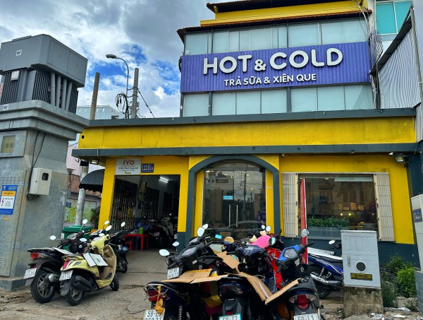 Clip quán trà sữa nổi tiếng TP.HCM tháo biển hiệu, đóng cửa: Khách quen tiếc nuối Clip quán trà sữa nổi tiếng TP.HCM tháo biển hiệu, đóng cửa: Khách quen tiếc nuối