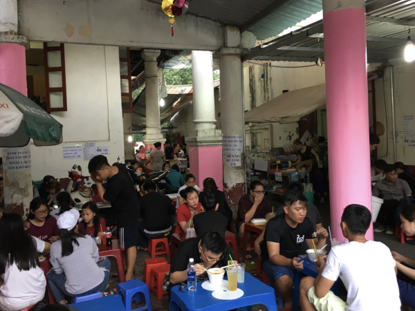 Hẻm ăn vặt 76 Hai Bà Trưng ở trung tâm TP.HCM đóng cửa: Tiếc nuối kỷ niệm xưa Hẻm ăn vặt 76 Hai Bà Trưng ở trung tâm TP.HCM đóng cửa: Tiếc nuối kỷ niệm xưa