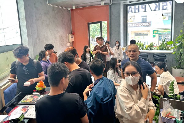 Học sinh mang điểm thi... đi ăn nem nướng, có người được giảm hơn 90% ở TP.HCM Học sinh mang điểm thi... đi ăn nem nướng, có người được giảm hơn 90% ở TP.HCM