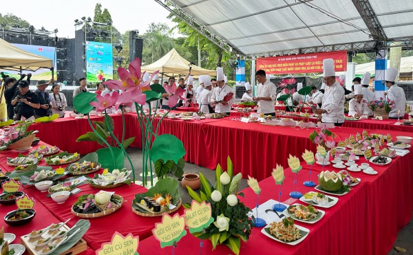 Hơn 200.000 lượt khách trải nghiệm lễ hội ẩm thực chay 2025 ở TP.HCM Hơn 200.000 lượt khách trải nghiệm lễ hội ẩm thực chay 2025 ở TP.HCM