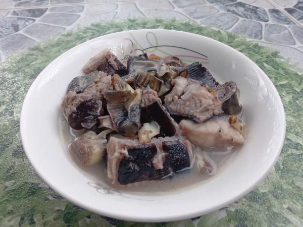 Hương vị quê hương: Cá đuối um bắp chuối Hương vị quê hương: Cá đuối um bắp chuối