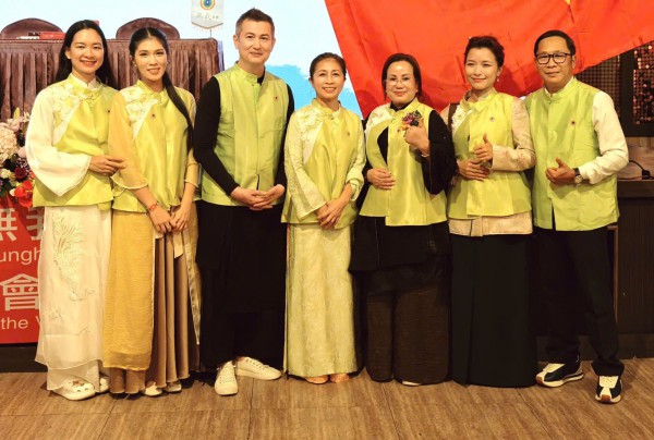 Kết nghĩa Hội trà Tùng Lĩnh Nam Đầu: Đưa văn hóa trà Việt đến bạn bè quốc tế Kết nghĩa Hội trà Tùng Lĩnh Nam Đầu: Đưa văn hóa trà Việt đến bạn bè quốc tế