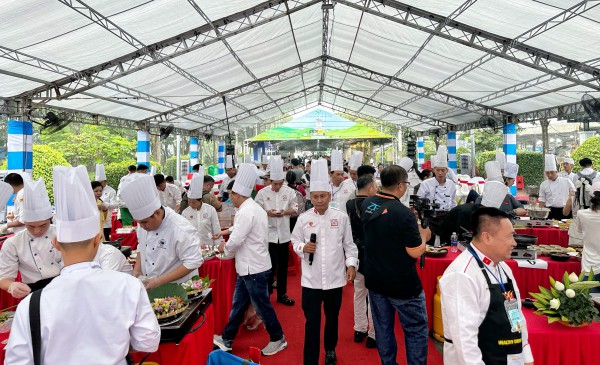 Kỷ lục Việt Nam: 200 món chay từ sen tại lễ hội ẩm thực chay ở TP.HCM Kỷ lục Việt Nam: 200 món chay từ sen tại lễ hội ẩm thực chay ở TP.HCM