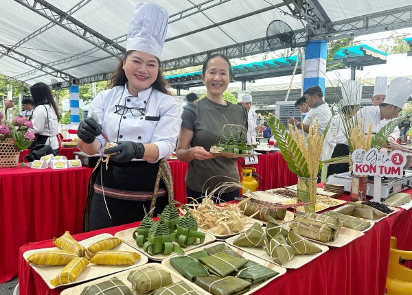 Kỷ lục Việt Nam: 200 món chay từ sen tại lễ hội ẩm thực chay ở TP.HCM Kỷ lục Việt Nam: 200 món chay từ sen tại lễ hội ẩm thực chay ở TP.HCM