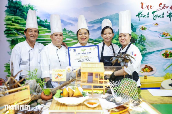 Lễ hội ẩm thực 500 món từ khách sạn 4, 5 sao ở TP.HCM: Giá bình dân, khách đông nghịt