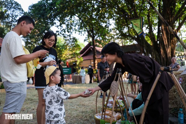 Lễ hội ẩm thực 500 món từ khách sạn 4, 5 sao ở TP.HCM: Giá bình dân, khách đông nghịt