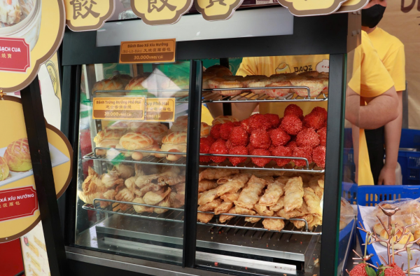 Lễ hội ẩm thực Chợ Lớn: Cả trăm món ngon hút khách xếp hàng từ sáng sớm