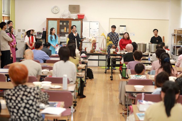 Lễ hội ẩm thực Việt Nam: Người Việt nấu phở đãi người Nhật tại Osaka