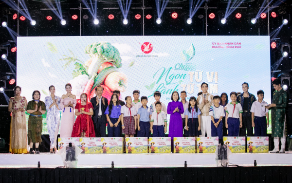 Lễ hội ẩm thực chay 2025: Hoa hậu Nguyễn Thanh Hà lan tỏa thông điệp sống xanh Lễ hội ẩm thực chay 2025: Hoa hậu Nguyễn Thanh Hà lan tỏa thông điệp sống xanh