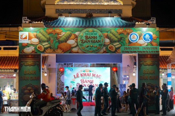 Lễ hội ẩm thực ở ngôi chợ trăm tuổi tại TP.HCM: Hàng trăm loại bánh miền Tây bắt mắt Lễ hội ẩm thực ở ngôi chợ trăm tuổi tại TP.HCM: Hàng trăm loại bánh miền Tây bắt mắt