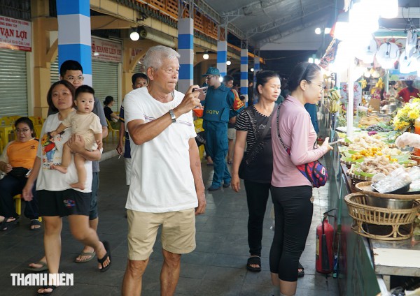 Lễ hội ẩm thực ở ngôi chợ trăm tuổi tại TP.HCM: Hàng trăm loại bánh miền Tây bắt mắt Lễ hội ẩm thực ở ngôi chợ trăm tuổi tại TP.HCM: Hàng trăm loại bánh miền Tây bắt mắt