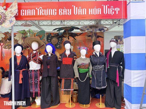 Lễ hội hơn 100 gian hàng ẩm thực giá từ 10.000 đồng ngay trung tâm TP.HCM