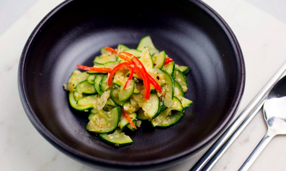 Mâm cơm truyền thống Hàn Quốc khiến người lười rửa bát “chạy mất dép” Mâm cơm truyền thống Hàn Quốc khiến người lười rửa bát “chạy mất dép”