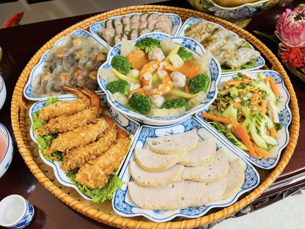 Mâm cúng Vu lan rằm tháng 7 âm lịch đẹp mắt: Chay thanh tịnh, mặn đủ đầy