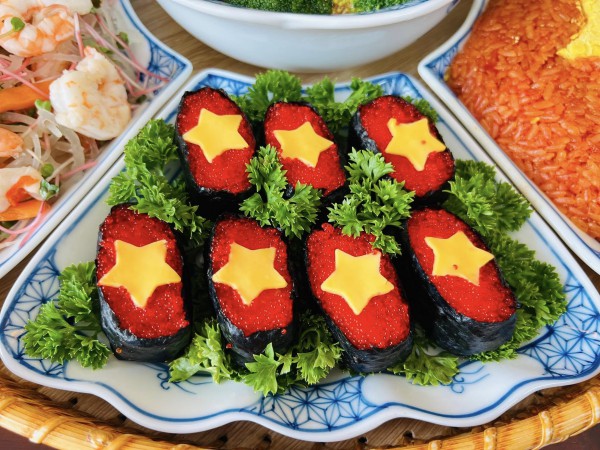 Mạng xã hội ngập tràn món ăn có hình cờ đỏ sao vàng: Hòa chung niềm vui từ gian bếp Mạng xã hội ngập tràn món ăn có hình cờ đỏ sao vàng: Hòa chung niềm vui từ gian bếp