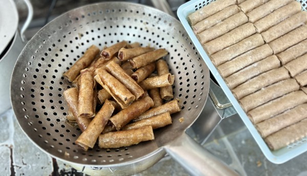 Món cháo... lạ, chỉ bán vài giờ mỗi sáng: Khách đến trễ hết phần Món cháo... lạ, chỉ bán vài giờ mỗi sáng: Khách đến trễ hết phần