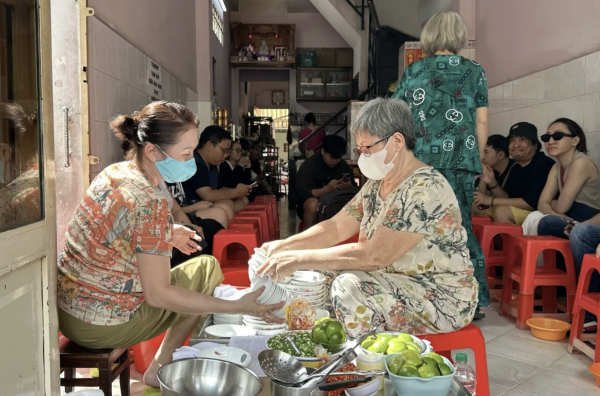 Nếu được đưa một quán đã đóng cửa ở TP.HCM quay trở lại, bạn chọn quán nào? Nếu được đưa một quán đã đóng cửa ở TP.HCM quay trở lại, bạn chọn quán nào?