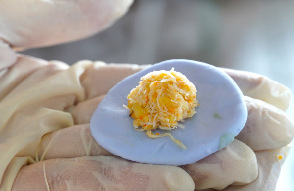 Ngỡ ngàng chè cua Cà Mau: Món 'nghe sợ' nhưng ăn vào… mê luôn