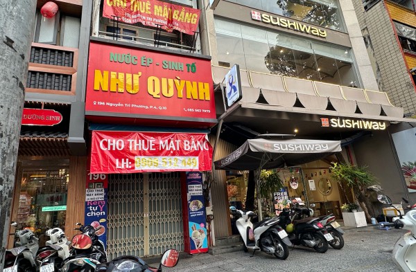 Nhiều quán ăn ở trung tâm TP.HCM âm thầm đóng cửa, trả mặt bằng cuối năm 2025