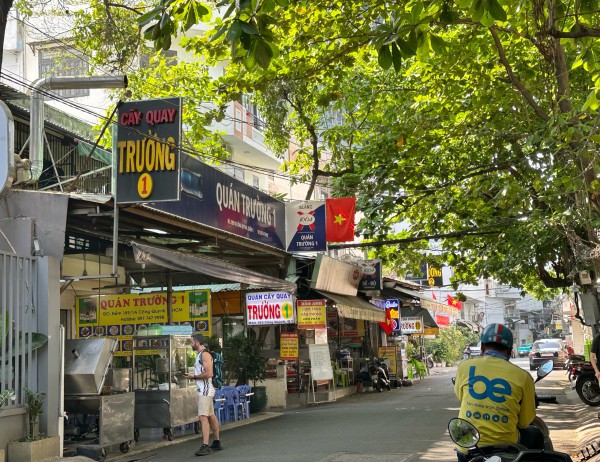 Phố thịt chó Cống Quỳnh ở TP.HCM thành 'phố thịt dê': Quán cuối cùng ngừng bán cầy tơ