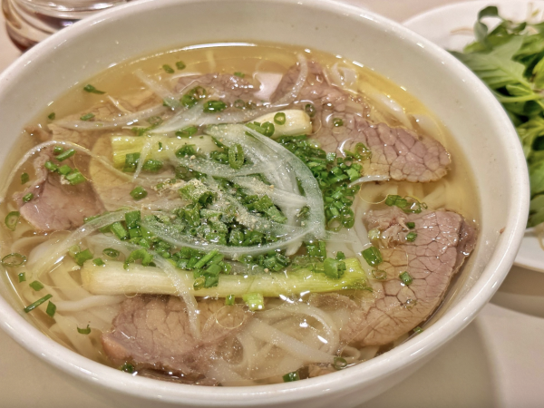 Phường Bến Thành có bún vỉa hè 'mắc nhất TP.HCM', Phở 2000 tổng thống Mỹ ghé thưởng thức Phường Bến Thành có bún vỉa hè 'mắc nhất TP.HCM', Phở 2000 tổng thống Mỹ ghé thưởng thức