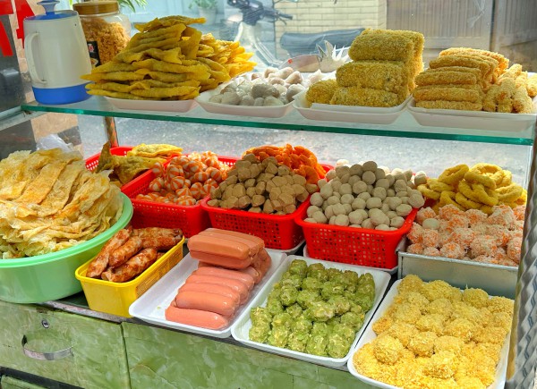 Quán ăn 'huyền thoại' ở TP.HCM sắp đóng cửa: Tạm biệt bà chủ đọc rap tính tiền