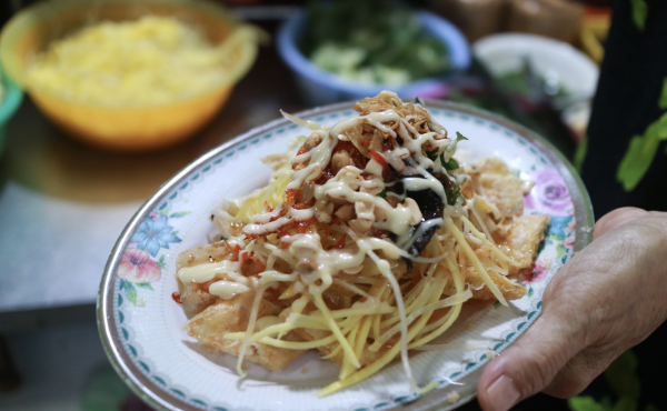 Quán ăn 'huyền thoại' ở TP.HCM sắp đóng cửa: Tạm biệt bà chủ đọc rap tính tiền