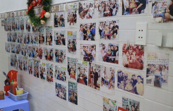 Quán ăn 'huyền thoại' ở TP.HCM sắp đóng cửa: Tạm biệt bà chủ đọc rap tính tiền