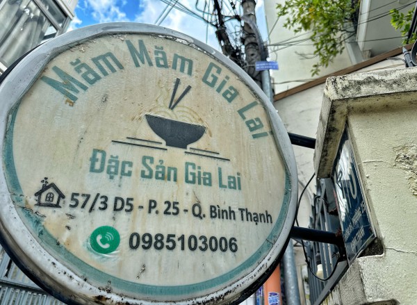 Quán bún cua thối Gia Lai hiếm có ở TP.HCM: 'Thum thủm mà… lỡ ghiền!' Quán bún cua thối Gia Lai hiếm có ở TP.HCM: 'Thum thủm mà… lỡ ghiền!'