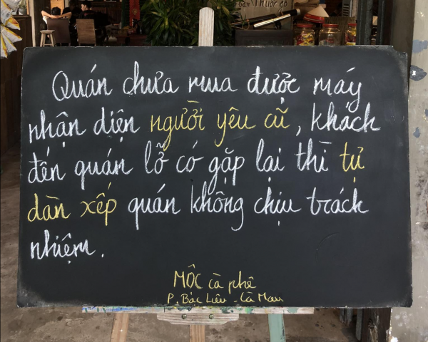Quán cà phê miền Tây gây bão mạng với bảng thông báo 'mặn mà' có 1-0-2 Quán cà phê miền Tây gây bão mạng với bảng thông báo 'mặn mà' có 1-0-2