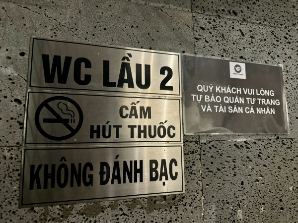 Quán cà phê ở TP.HCM cấm hút thuốc: Khách vi phạm, xử trí thế nào? Quán cà phê ở TP.HCM cấm hút thuốc: Khách vi phạm, xử trí thế nào?