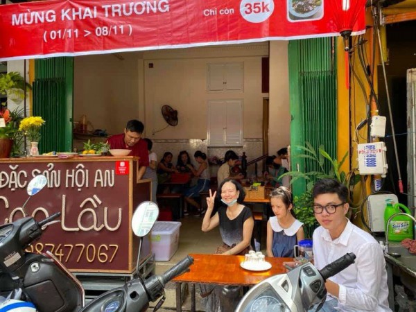 Quán cao lầu Hội An lạ nhất TP.HCM: Chủ quán bán một mình, hết vài chục tô là nghỉ Quán cao lầu Hội An lạ nhất TP.HCM: Chủ quán bán một mình, hết vài chục tô là nghỉ