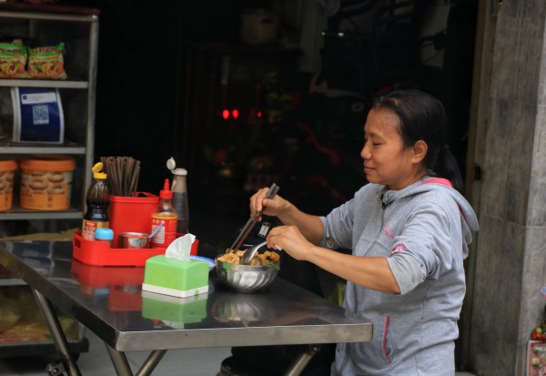 Quán chay gần chùa Vĩnh Nghiêm tồn tại gần nửa thế kỷ: Ông chủ... lạ đời Quán chay gần chùa Vĩnh Nghiêm tồn tại gần nửa thế kỷ: Ông chủ... lạ đời