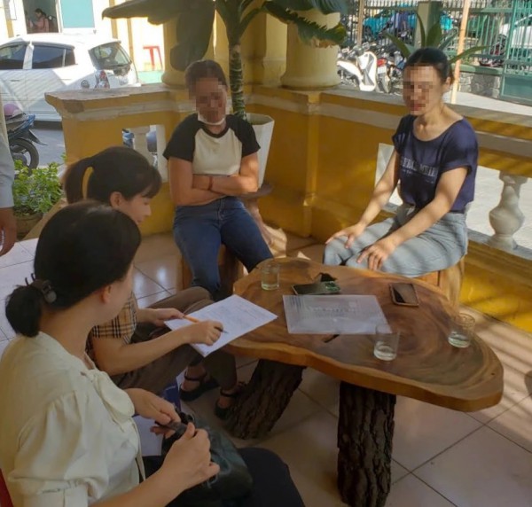 Quán vỉa hè rửa tô 'thần tốc' khiến dân mạng rùng mình: Xử phạt 2 triệu đồng