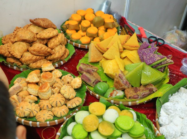 TP.HCM tối nay: 'Biển người' đổ về lễ hội ẩm thực ở ngôi chợ trăm tuổi TP.HCM tối nay: 'Biển người' đổ về lễ hội ẩm thực ở ngôi chợ trăm tuổi