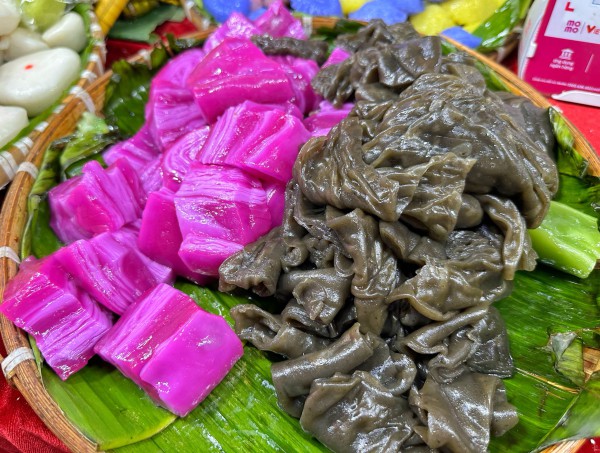 TP.HCM tối nay: 'Biển người' đổ về lễ hội ẩm thực ở ngôi chợ trăm tuổi TP.HCM tối nay: 'Biển người' đổ về lễ hội ẩm thực ở ngôi chợ trăm tuổi