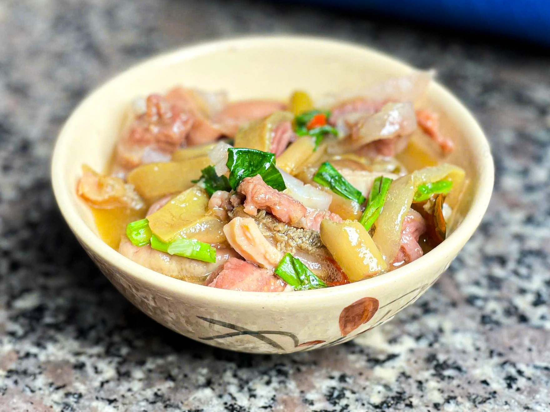 Tết này lên Tây nguyên ăn vếch bò Tết này lên Tây nguyên ăn vếch bò