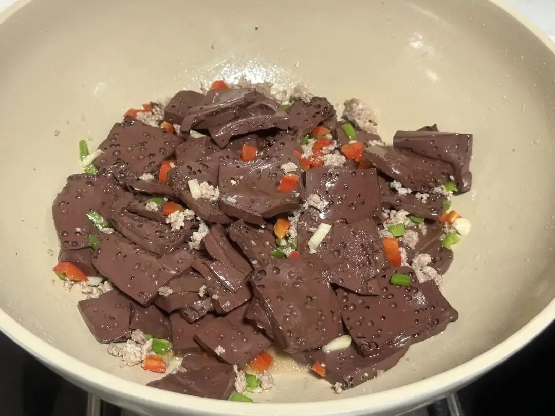 Thứ "rẻ bèo" của con heo đem xào hay nấu canh đều ngon bổ ngang thịt cá