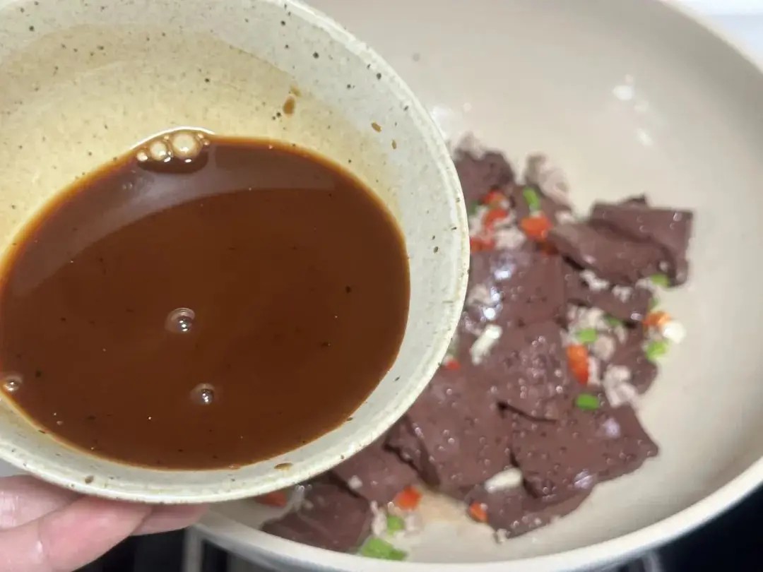 Thứ "rẻ bèo" của con heo đem xào hay nấu canh đều ngon bổ ngang thịt cá