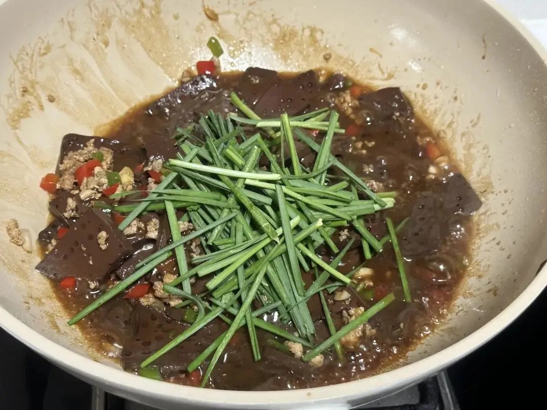 Thứ "rẻ bèo" của con heo đem xào hay nấu canh đều ngon bổ ngang thịt cá