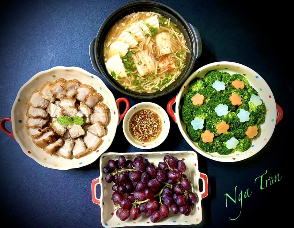 Thực đơn cơm tối cho nhà 4 người cực ngon, cả tháng không trùng món