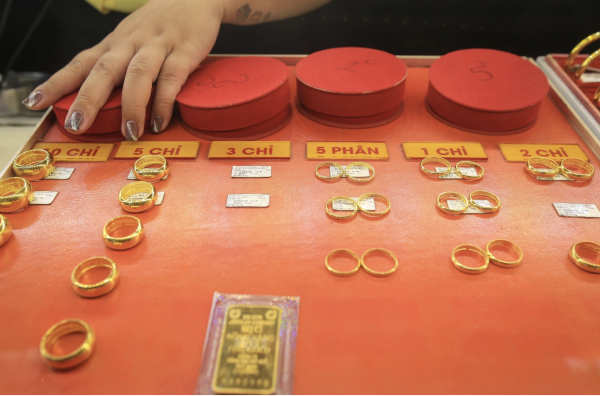 Thưởng tết bằng vàng 5 năm liền, chủ quán bún bò TP.HCM năm nay còn 'chơi lớn'?