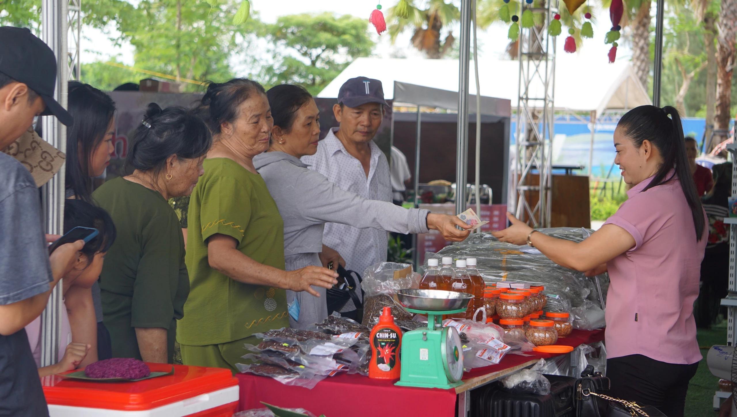 Tinh hoa ẩm thực nhiều tỉnh, thành hội tụ tại Sầm Sơn