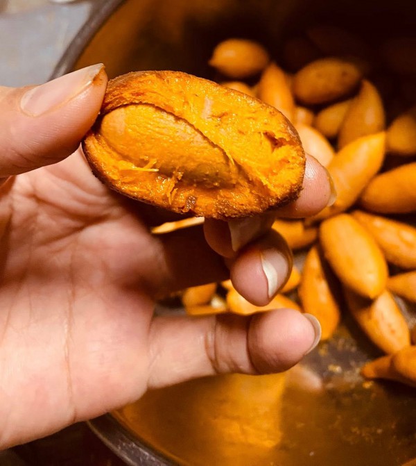 Trái cọ vào mùa: Ăn sao cho đúng để không rát cổ?