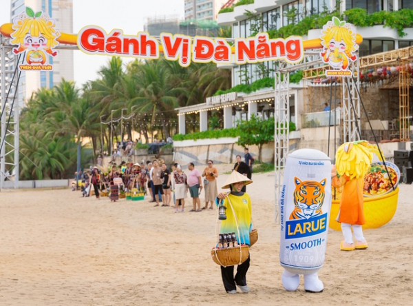 Trải nghiệm Đà Nẵng Food Tour 2026 cùng Larue: Hương vị văn hóa ẩm thực Đà Nẵng Trải nghiệm Đà Nẵng Food Tour 2026 cùng Larue: Hương vị văn hóa ẩm thực Đà Nẵng