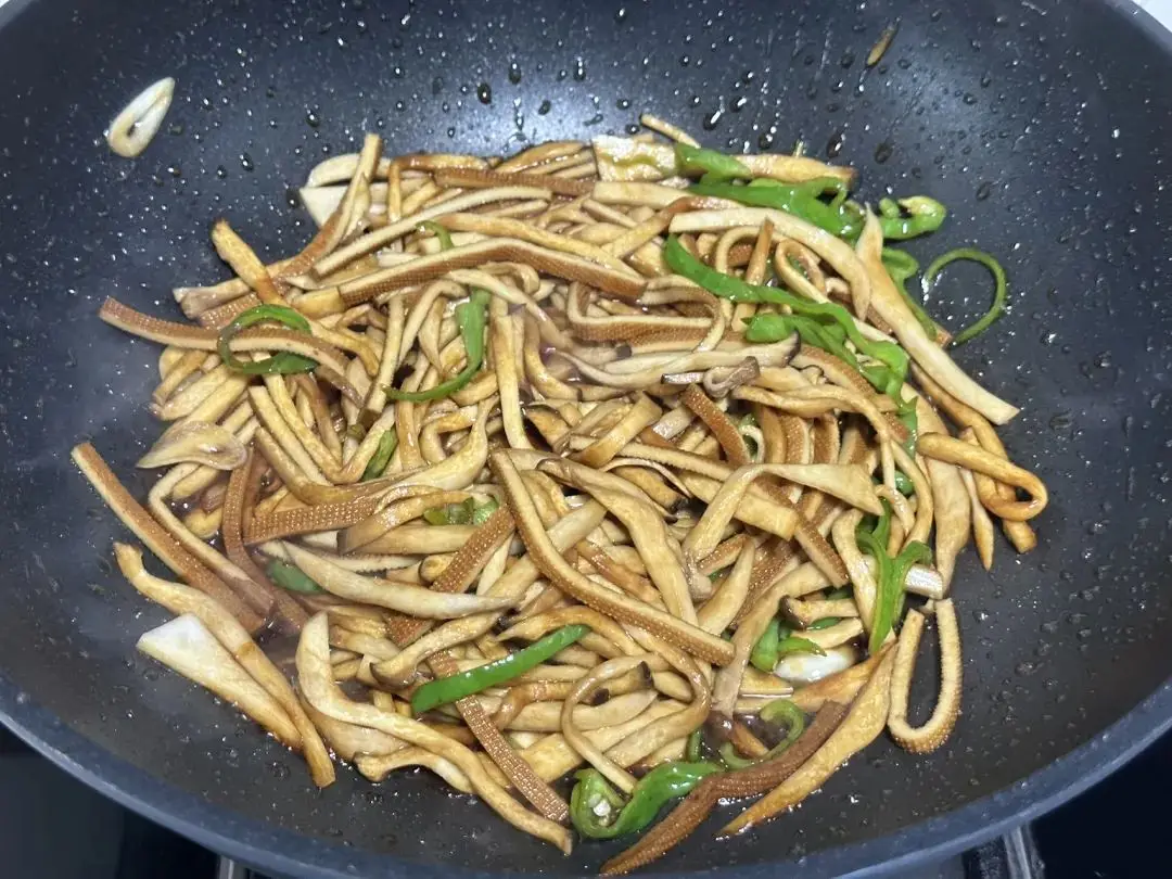 Trời nóng mà có món này, cả nhà "vét sạch" mâm cơm Trời nóng mà có món này, cả nhà "vét sạch" mâm cơm